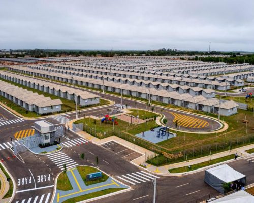 Mato Grosso amplia acesso à moradia com mais de R$ 300 milhões investidos em habitação em 2025