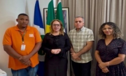 Paula Calil articula com secretário de Obras melhorias de infraestrutura para bairros de Cuiabá