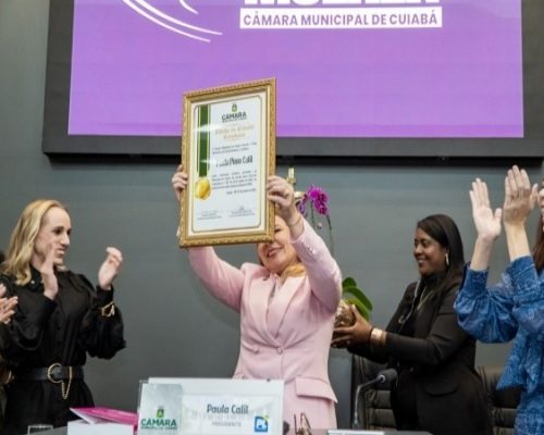 Cuiabá avança na proteção às mulheres e homenageia liderança feminina em ato histórico