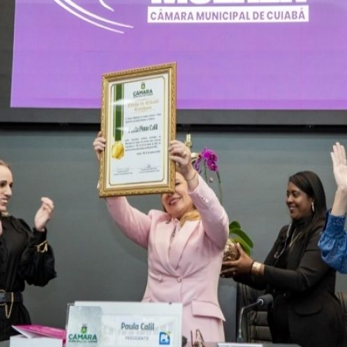 Cuiabá avança na proteção às mulheres e homenageia liderança feminina em ato histórico